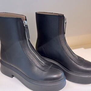 STEVE MADDEN “JONES” BLACK LEATHER BOOT. BRAND NEW. SIZE 7.